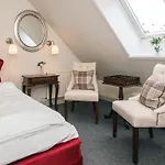 4 Star In * Tylstrup