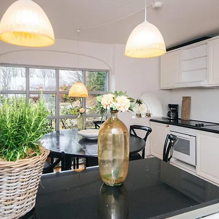 4 Star In Tylstrup