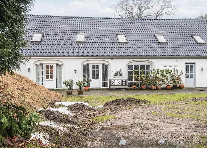 4 Star In * Tylstrup